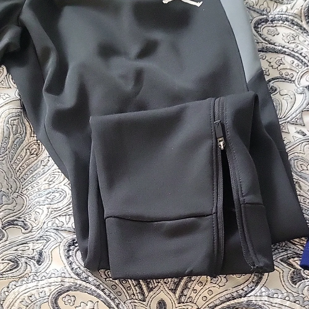 Dark GrayJoggers with Iconic Logo - Picture 2 of 5